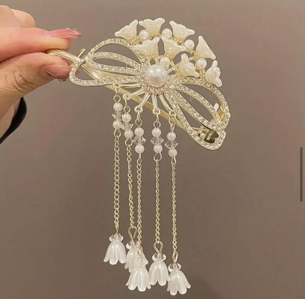 Hair clip with Tassel and Bow